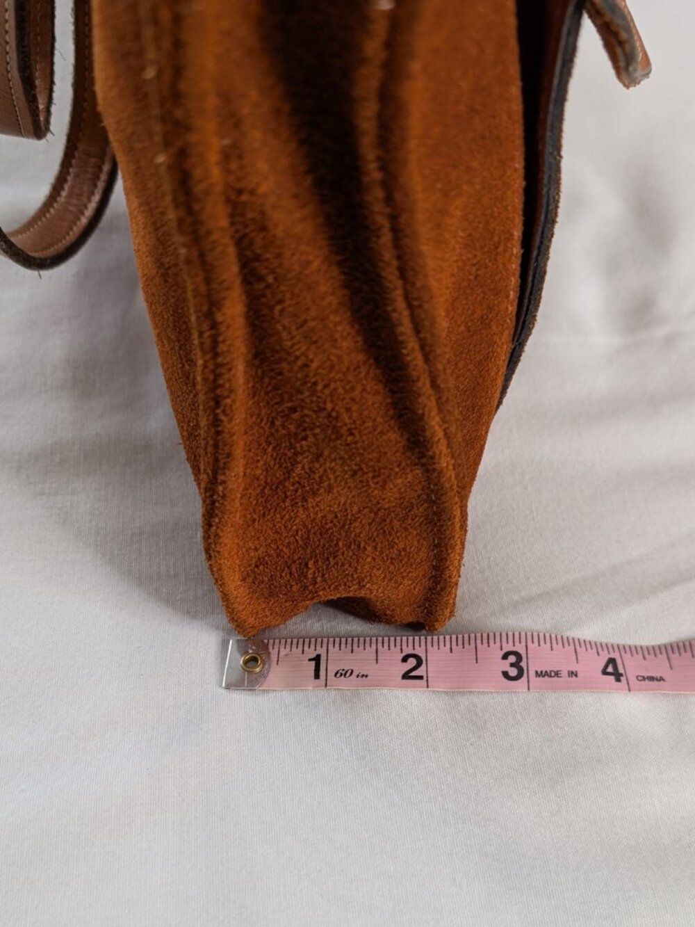 VTG Stone Mountain Tan Suede Leather Front Pocket Shoulder Bag With Buckles - Picture 6 of 7